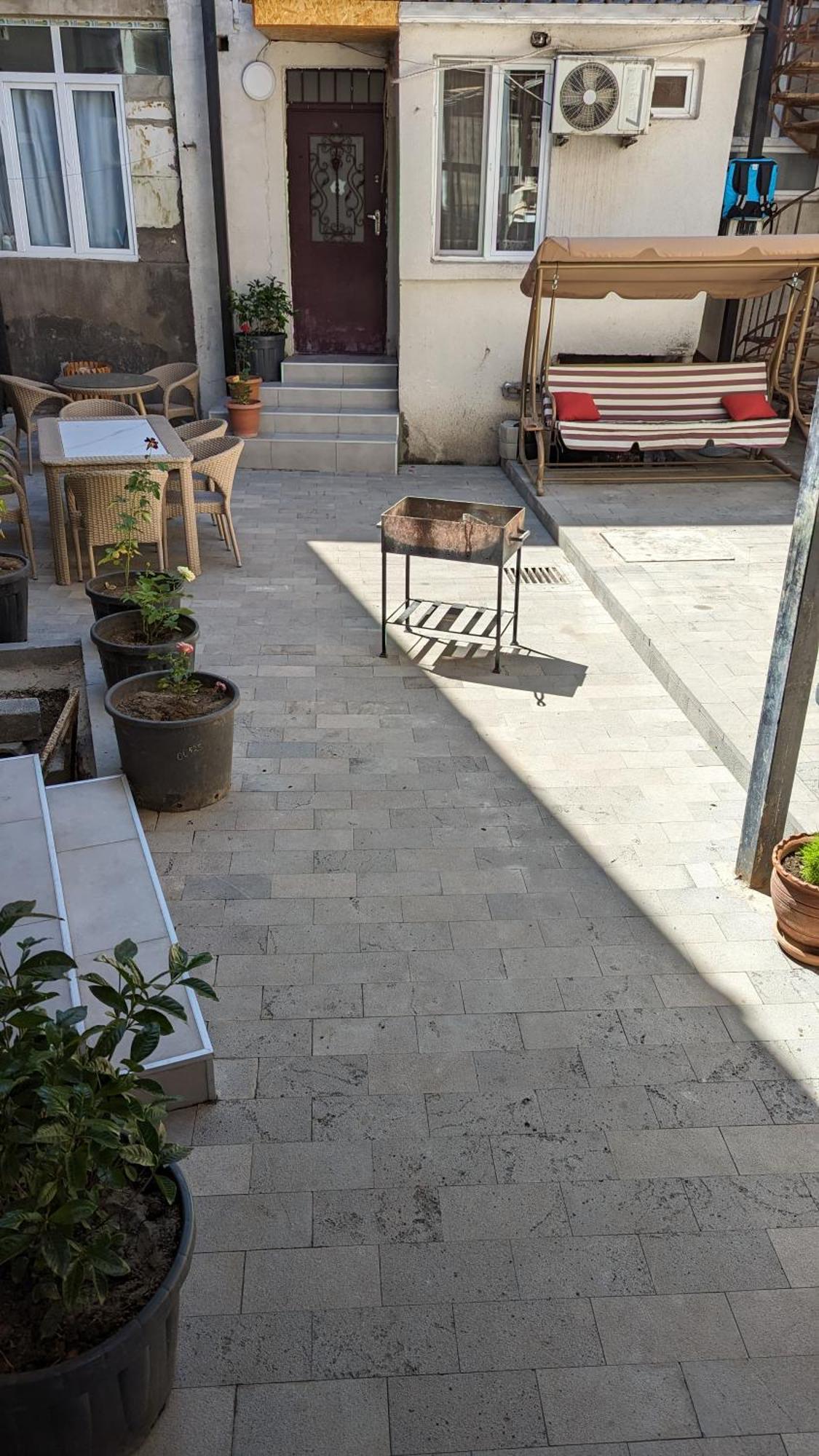 Lela Apartments Tbilisi Buitenkant foto